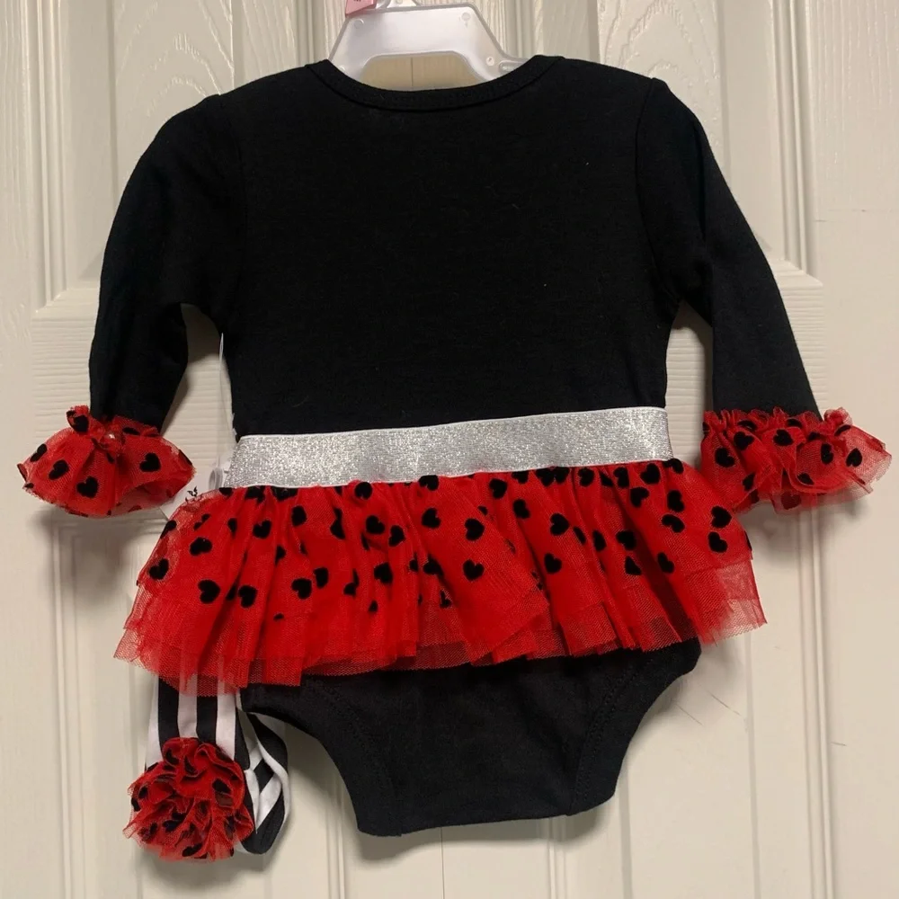 NWT Pirate Onesie and Headband Halloween Costume Size 3 Months
